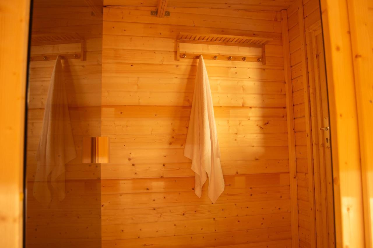 Wellnessoase Mitten In Triberg Triberg im Schwarzwald Kültér fotó